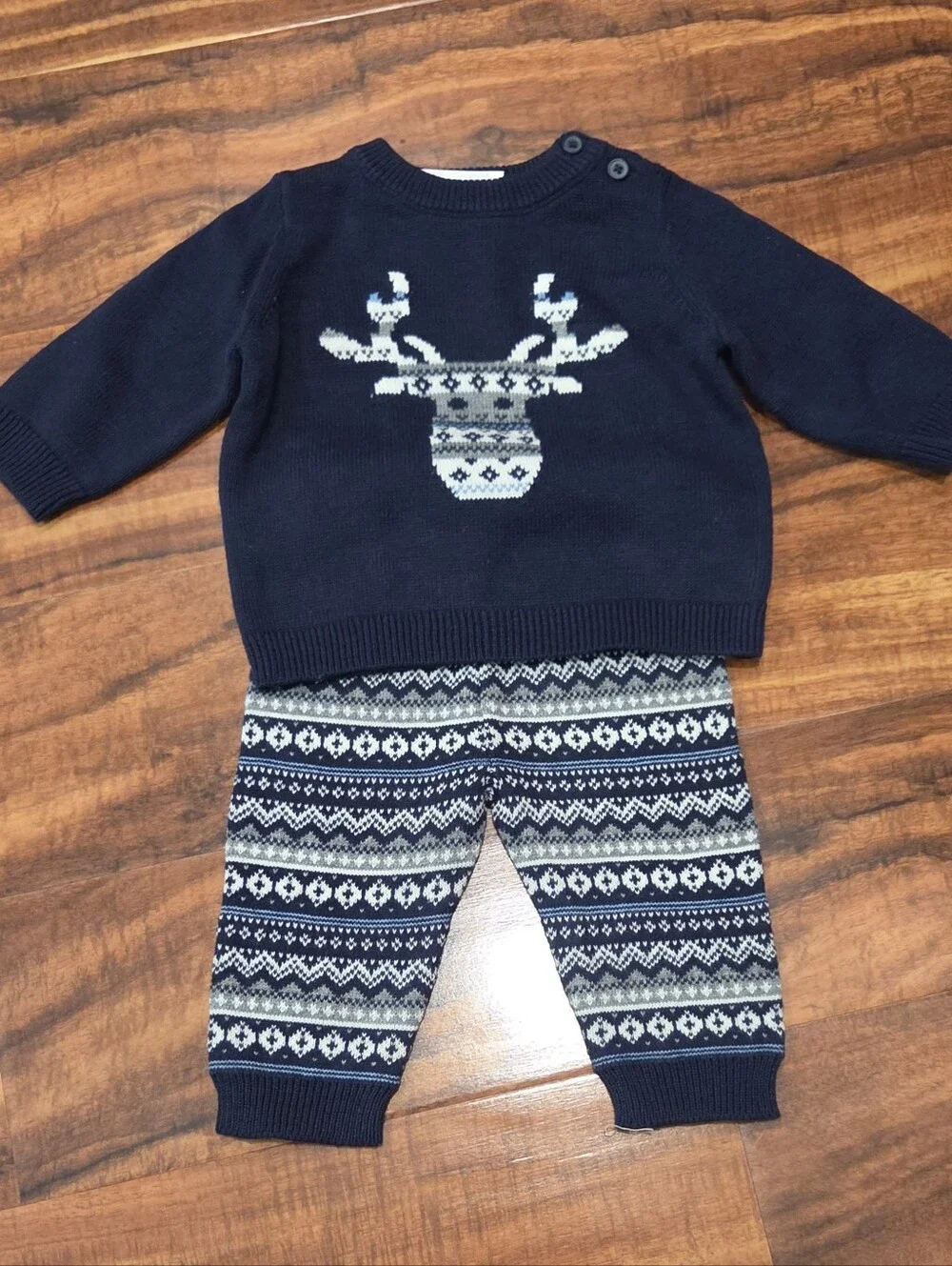Gymboree NWT 0-3 Months Navy/Ivory Reindeer Sweater and Hat Set